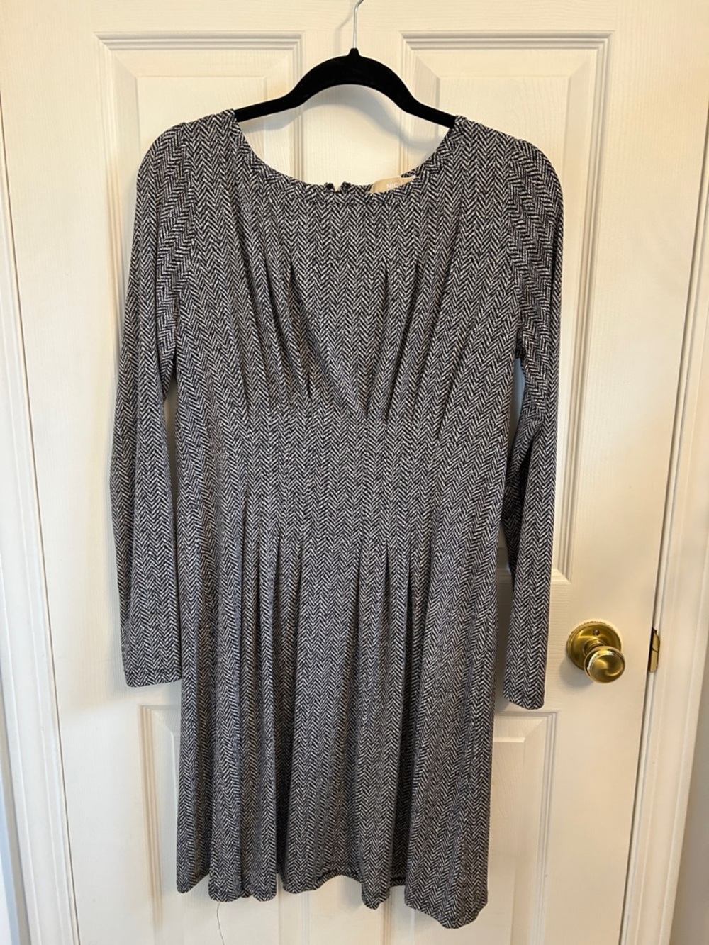 Michael Kors Black and White Chevron Long-Sleeve Dress